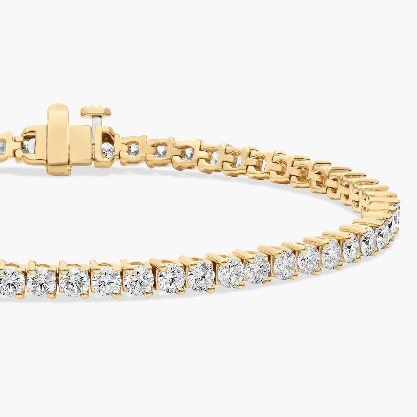 Round Cut Diamond Tennis Bracelet For Women